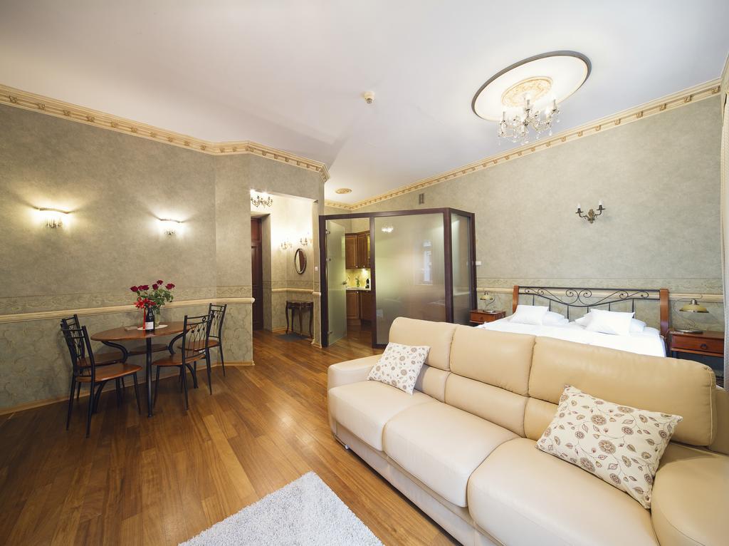 Calliope Apartments Красков Екстериор снимка