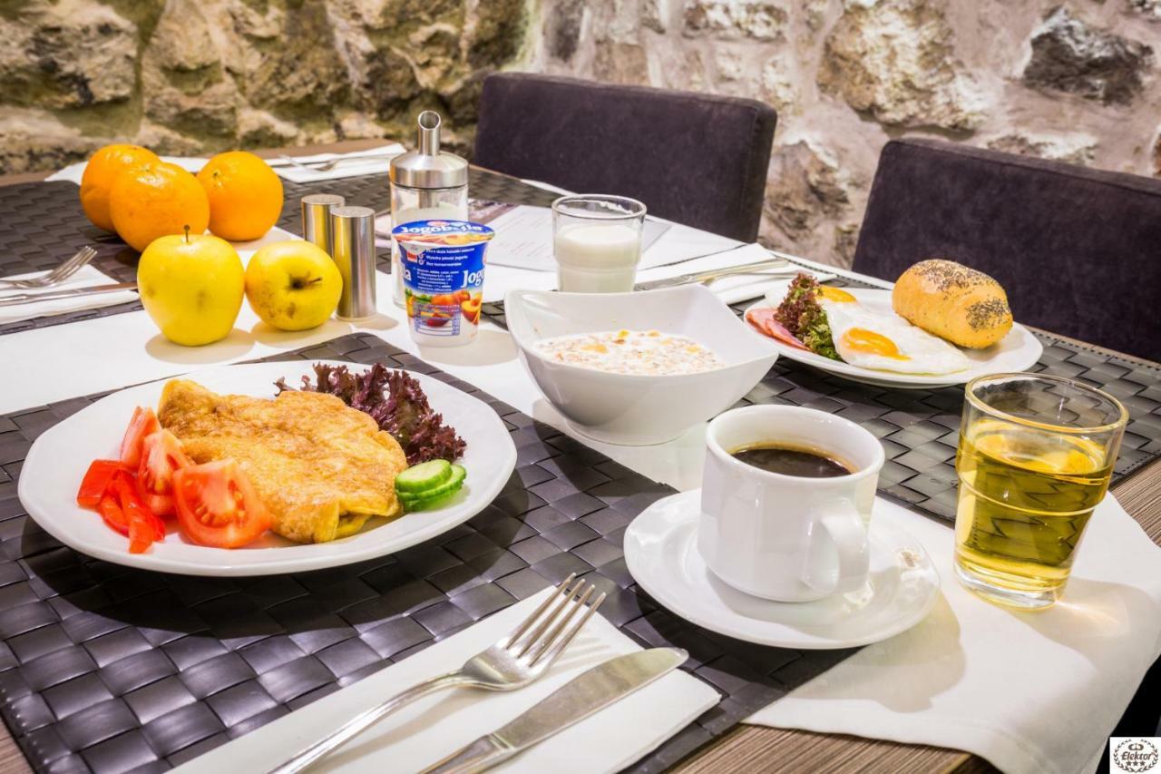Calliope Apartments Красков Екстериор снимка