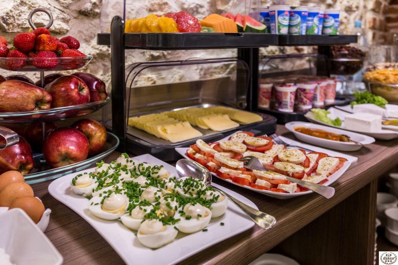 Calliope Apartments Красков Екстериор снимка